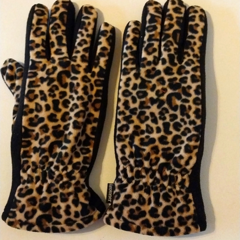 Leopard Gloves ISOTONER Tech Savy Stretch